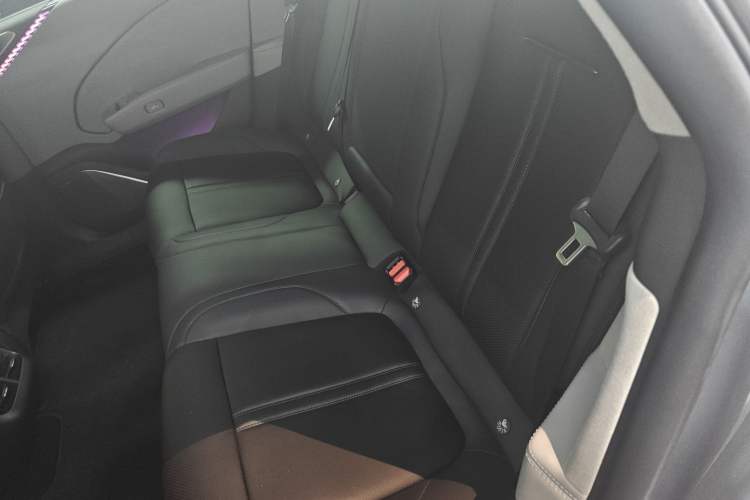 Used Zeekr 007 2024 Rear-Drive Enhanced Version 75 kWh
