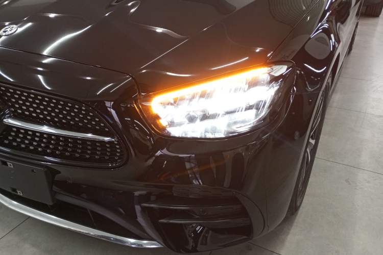 Used Mercedes-Benz E-Class New Energy 2022 Second Facelift E 350 e L Plug-in Hybrid Sports Sedan