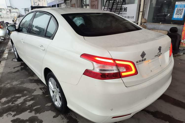 Used Peugeot 408 2014 1.8L Manual Leading Edition