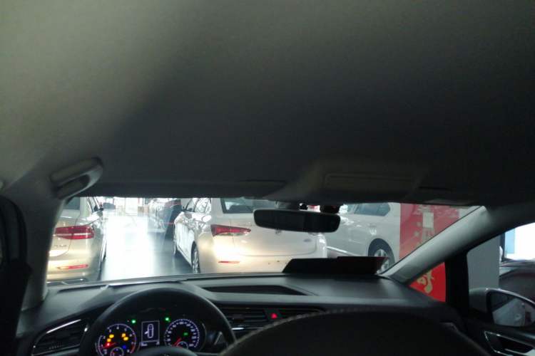 Used Volkswagen Touran 2016 Volkswagen Touran L 280TSI DSG Comfort Edition
