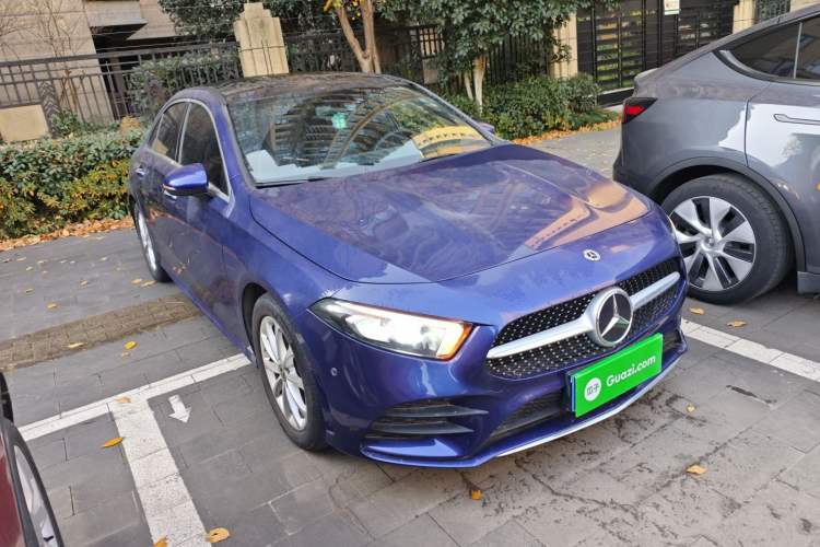 Used Mercedes-Benz A-Class 2020 Restyled A 200 L Sport Sedan Fashion Version
