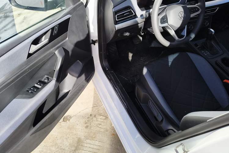 Used Volkswagen Lavida 2023 Revised 1.5L Automatic DeYi Edition