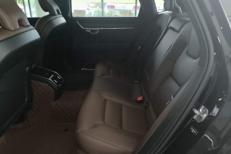 Used Volvo S90 2022 B5 Zhiyuan Luxury Edition
