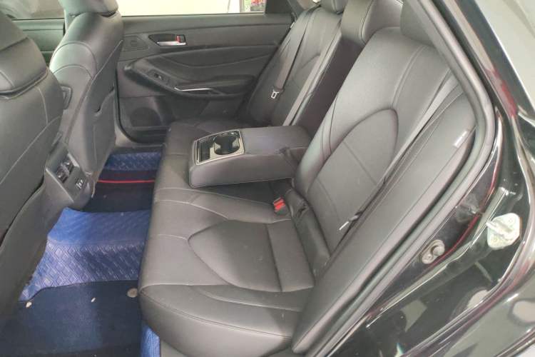 Used Toyota Avalon 2019 2.0L Luxury Edition China VI Standard
