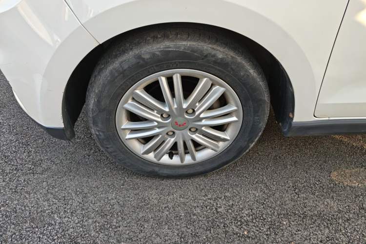 Used Wuling Hongguang 2015 1.5L S1 Comfort China V Standard
