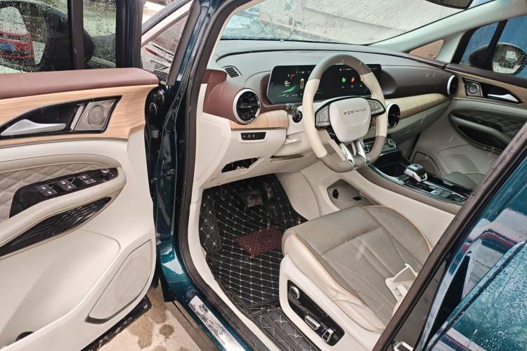 Used FORTHING Yacht 2022 1.5T DCT Chasing-the-Waves Edition
