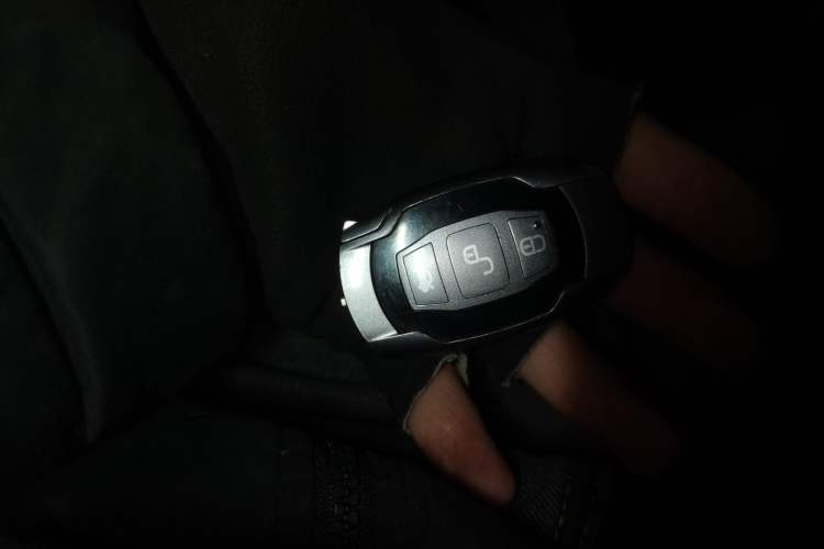 Used BYD Song 2016 Gaishi Edition 1.5TID Automatic Luxury Model
