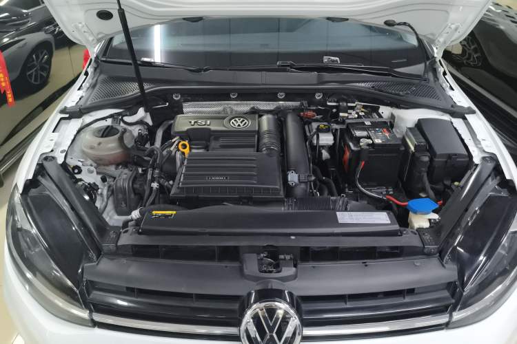 Used Volkswagen Golf 2018 230TSI Automatic Luxury Version