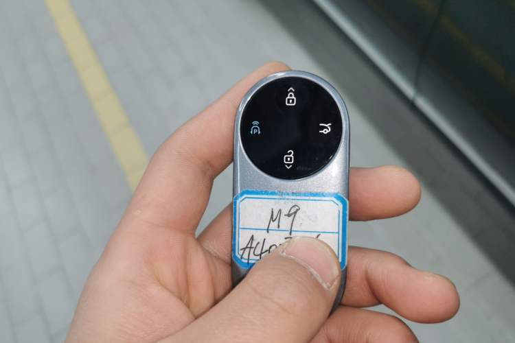 Used Hima AITO M9 2024 Range-Extended Ultra Version 42 kWh 6-Seater Model
