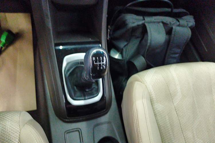 Used Baojun 310W 2017 1.5L Manual Comfort Model China V Standard
