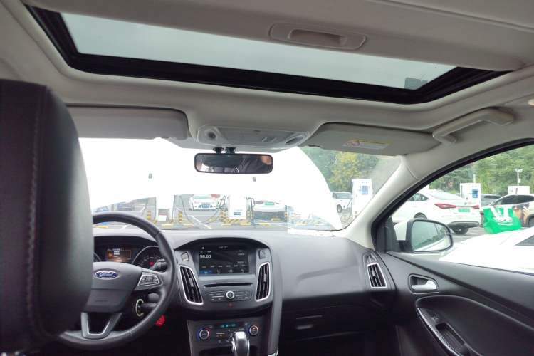 Used Ford Focus 2018 Hatchback Classic EcoBoost 180 Automatic Elite Model