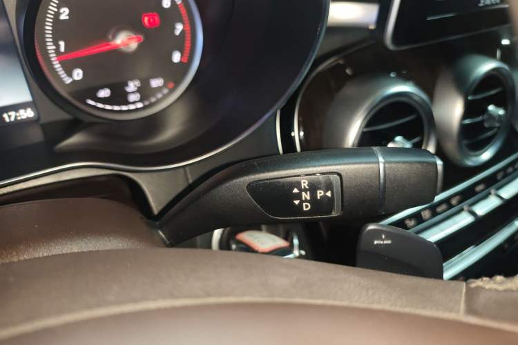 Used Mercedes-Benz GLC 2019 Facelift GLC 260 L 4MATIC Luxury Model
