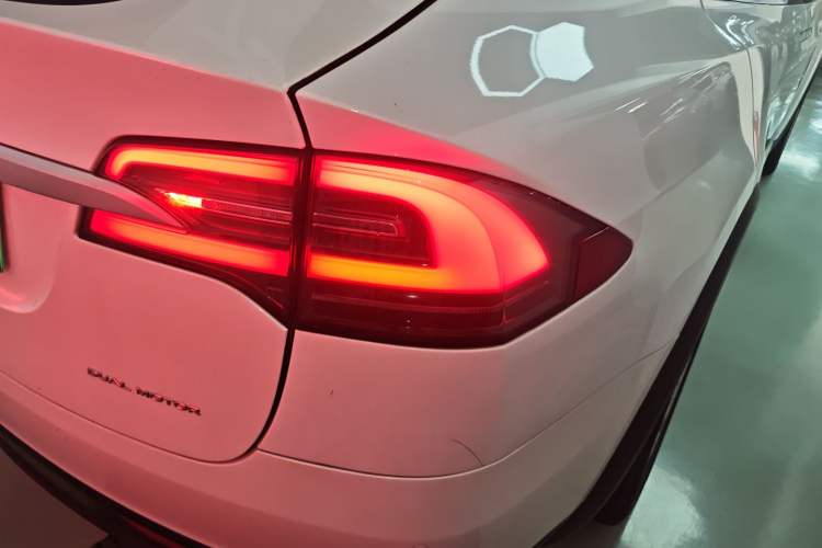 Used Tesla Model X 2019 Long-Range Version
