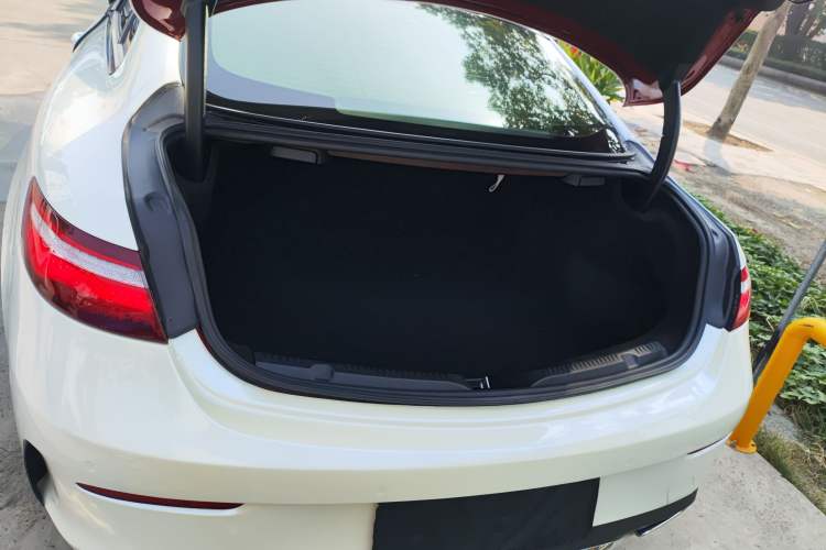 Used Mercedes-Benz E-Class 2019 E 300 Coupe
