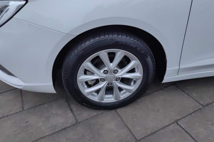 Used Roewe i5 2020 1.5L Automatic 4G Connected Linghao Edition