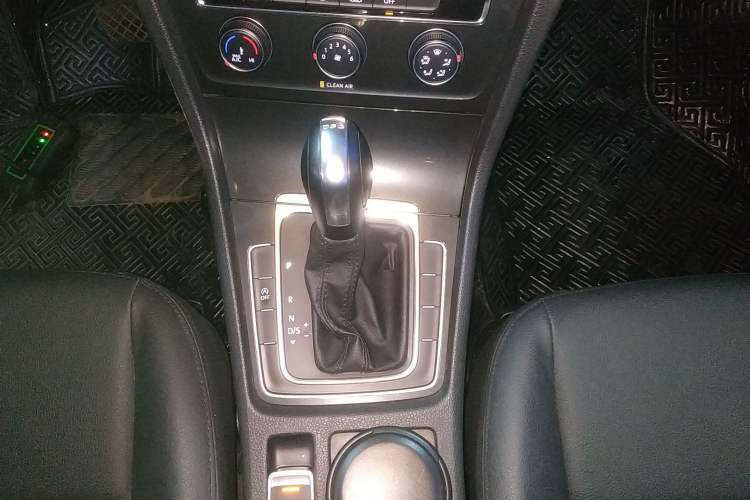 Used Volkswagen Golf 2019 200TSI DSG Comfort & Ambition Edition China VI Standard