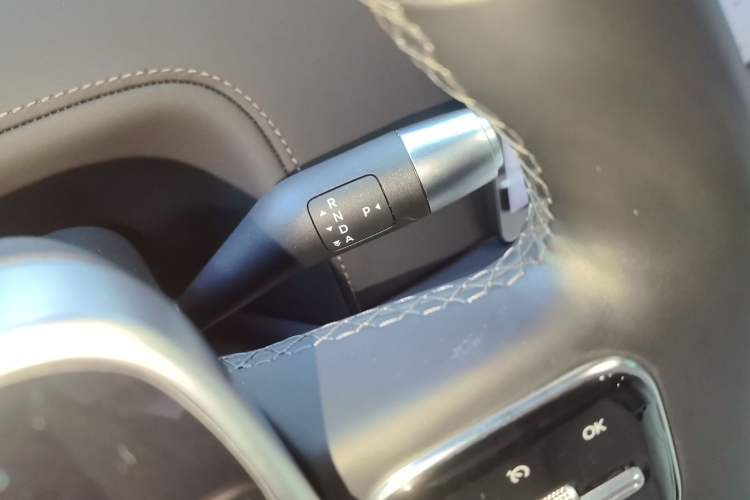 Used Li Auto L8 2024 Pro Model
