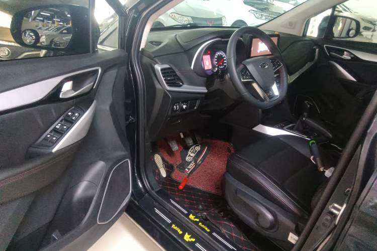 Used  Refine R3 2018 1.6L Manual Luxury Model