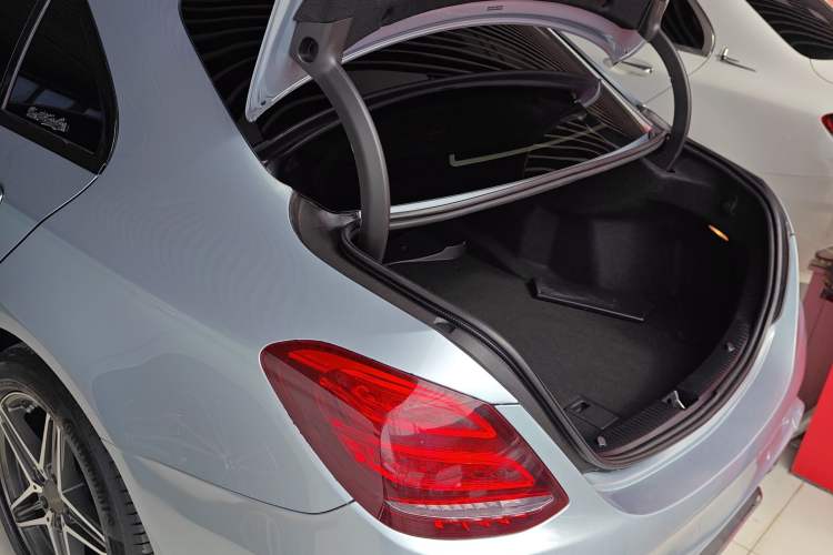 Used Mercedes-Benz C-Class 2017 Facelift C 200 L Sport Edition
