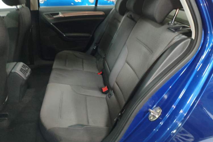 Used Volkswagen Golf 2015 1.4TSI Automatic Comfort Model
