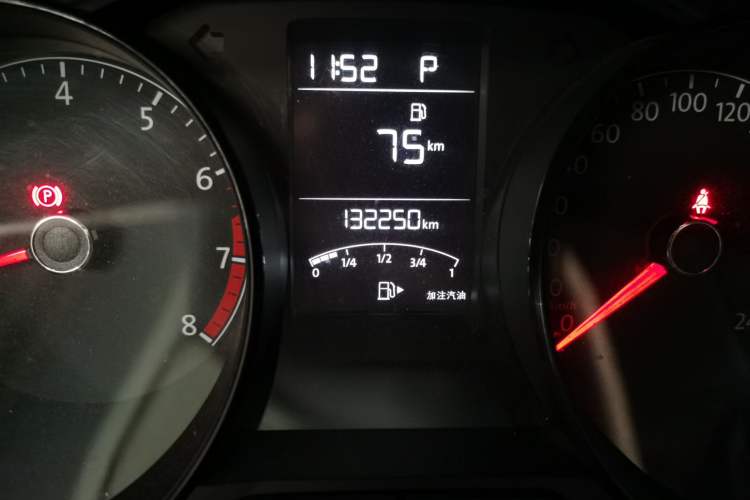 Used Volkswagen Gran Lavida 2015 1.6L Automatic Fashion Edition
