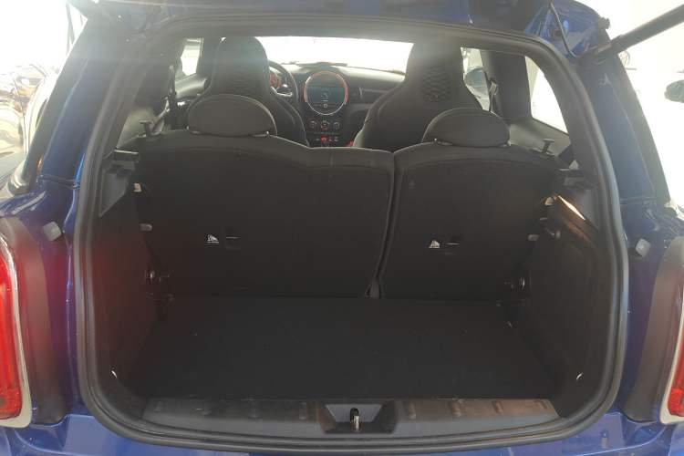 Used  MINI 2018 1.5T COOPER Racing Driver