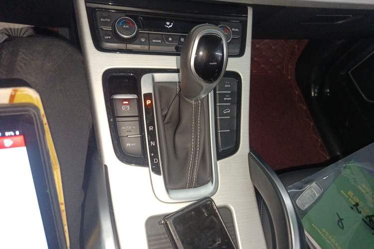 Used Geely Auto Emgrand X7 Sport 2018 1.8TD Automatic Two-Wheel Drive Zhiya Model