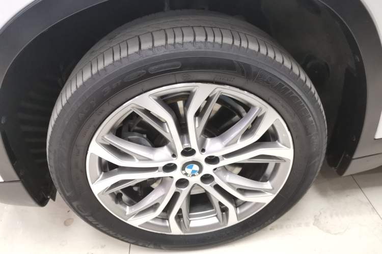 Used BMW X1 2019 sDrive20Li Leading Model
