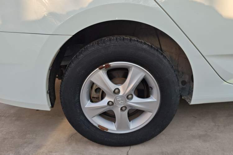 Used Hyundai Verna 2014 1.4L Manual Smart GLS Trim
