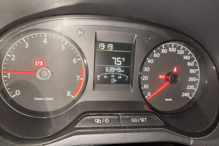 Used Volkswagen Polo 2014 1.4L Manual Fashion Edition