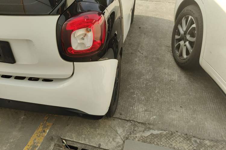 Used  fortwo 2015 1.0L 52 kW Hardtop Passion Edition
