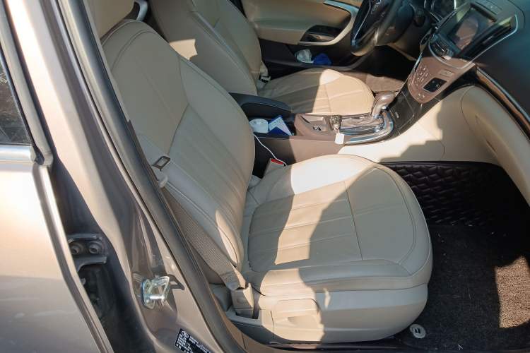 Used Buick Regal 2015 2.0L Elite Fashion Edition
