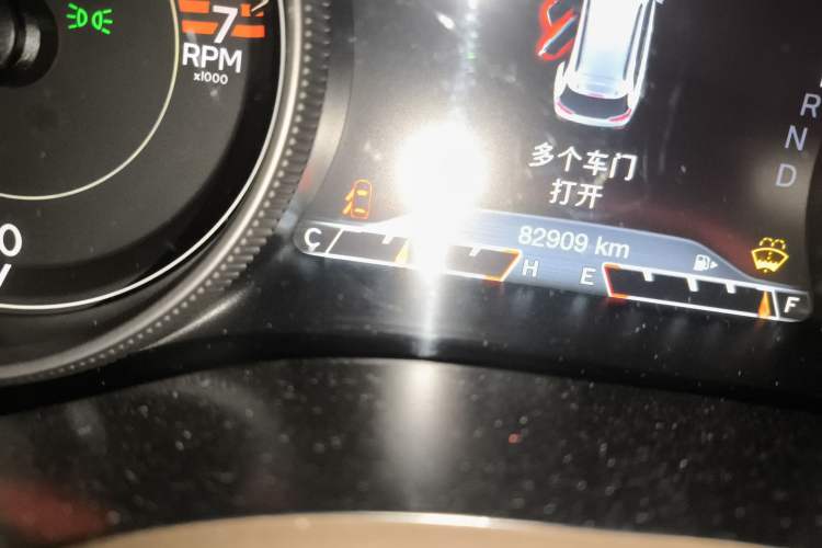 Used  Cherokee 2016 2.4L Superior Edition