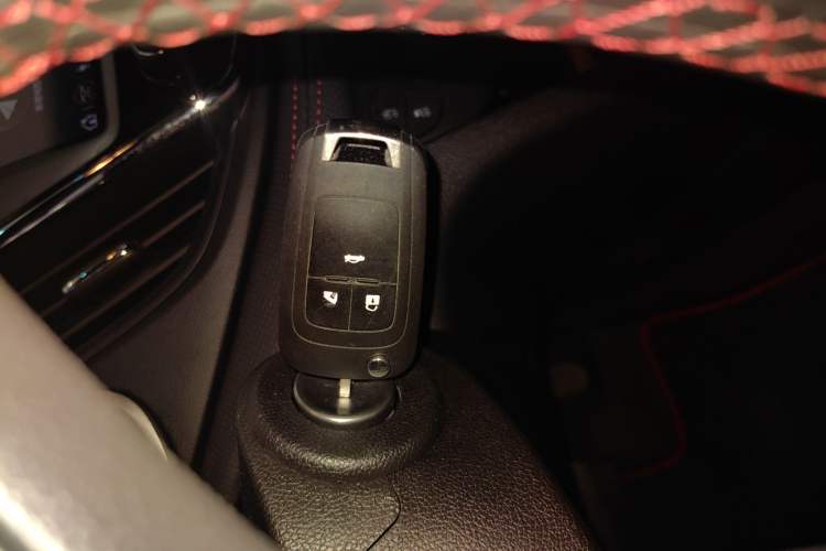 Used Chevrolet Monza 2022 Light Hybrid RS 330T Automatic Comfort Edition
