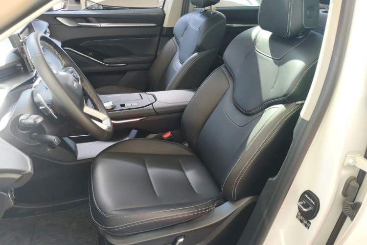 Used Haval H6 2024 1.5T Two-Wheel-Drive Classic Edition
