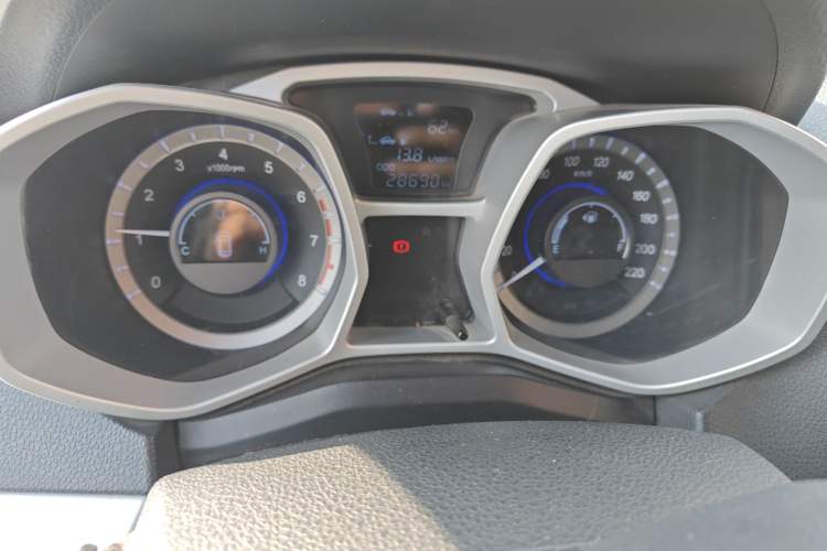 Used  Refine S3 2016 1.5L Manual Luxury Smart Version
