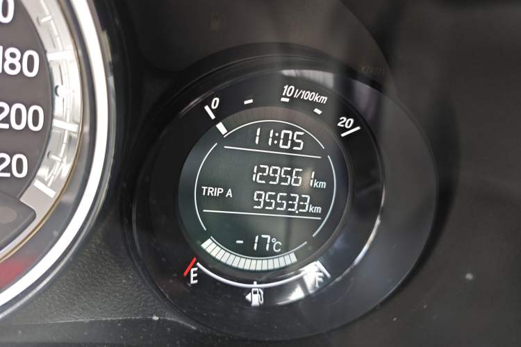 Used Honda XR-V 2015 1.8L EXi CVT Comfort Version