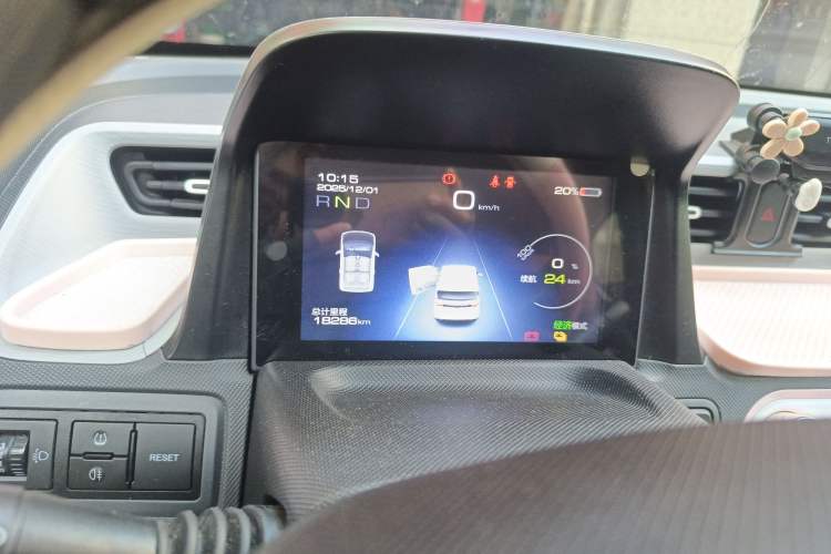 Used Wuling Hongguang MINIEV 2021 Macaron Fashion Edition Lithium-Ion Battery
