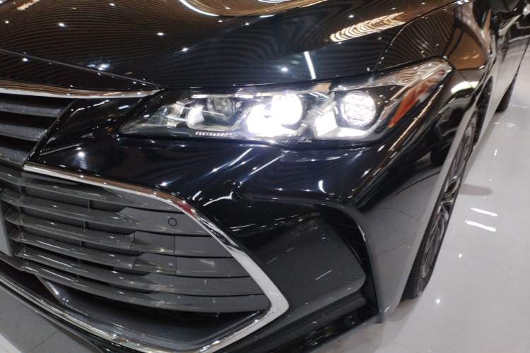 Used Toyota Avalon 2019 2.0L XLE Premium Edition China VI
