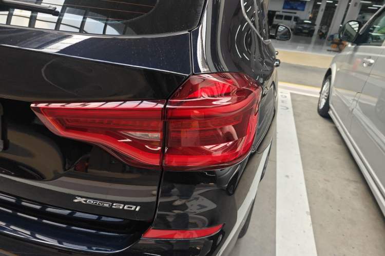 Used BMW X3 2021 xDrive30i Luxury Model with M Sport Package
