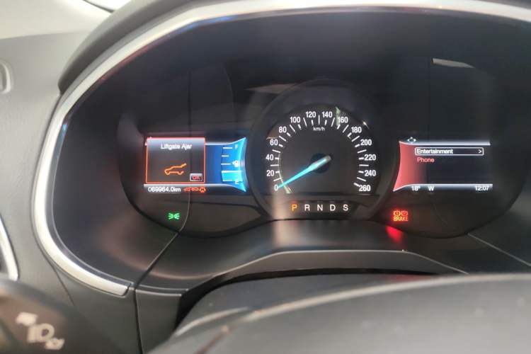 Used Ford Edge 2016 EcoBoost 245 Two-Wheel-Drive Titanium 7-Seater
