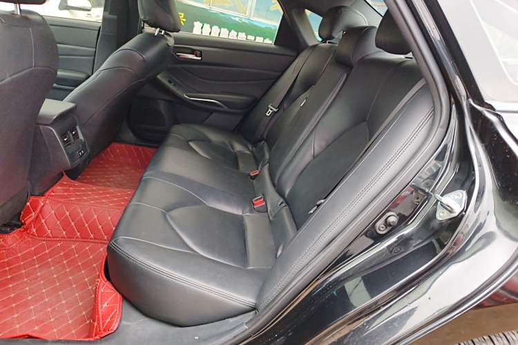 Used Toyota Avalon 2019 2.0L Ambition Edition China VI