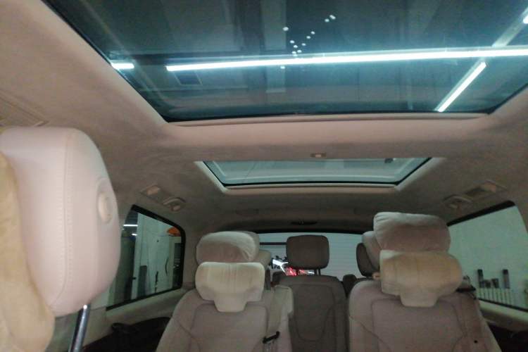 Used Mercedes-Benz V-Class 2022 V 260 L Long-wheelbase Luxury Edition
