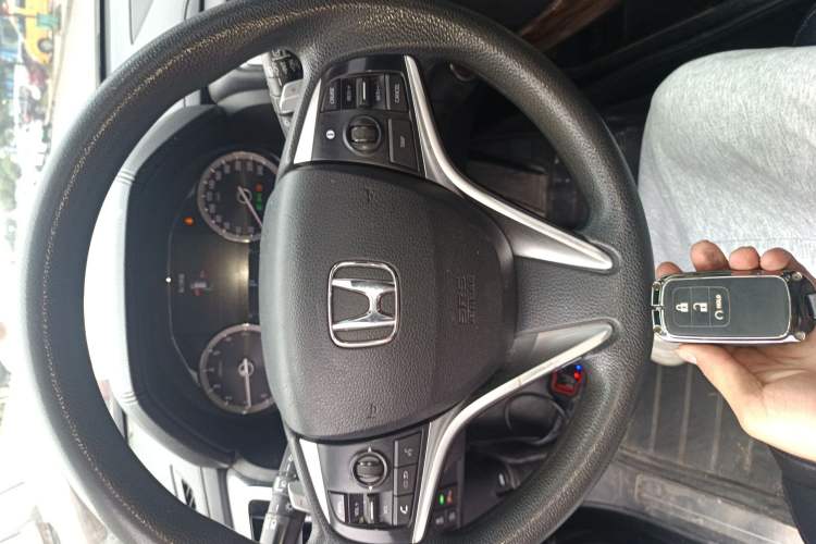 Used Honda UR-V 2017 240TURBO Two-Wheel Drive Classic Edition China V