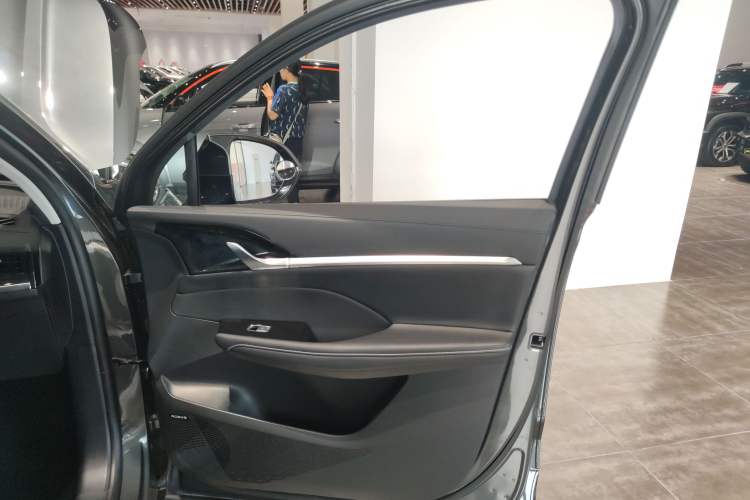 Used Roewe RX5 MAX 2022 1.5T Automatic Youwei Luxury Edition
