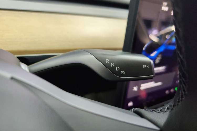 Used Tesla Model Y 2021 Standard Range Rear-Wheel Drive Version