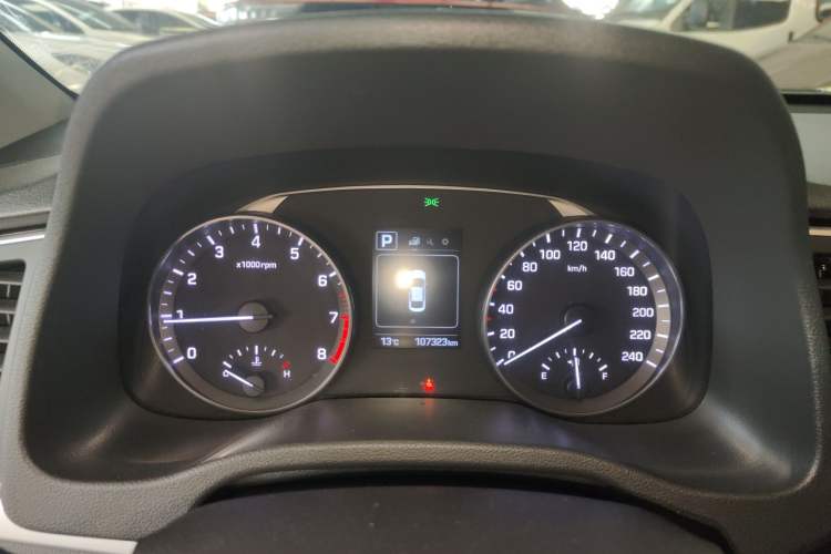 Used Hyundai Elantra 2016 1.6L Automatic ZhiXuan – Elite Version