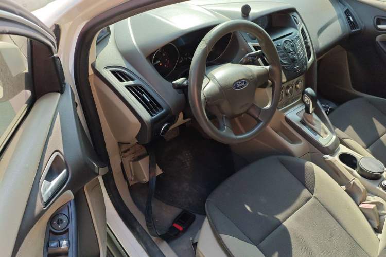 Used Ford Focus 2012 Sedan 1.6L Automatic Comfort Model
