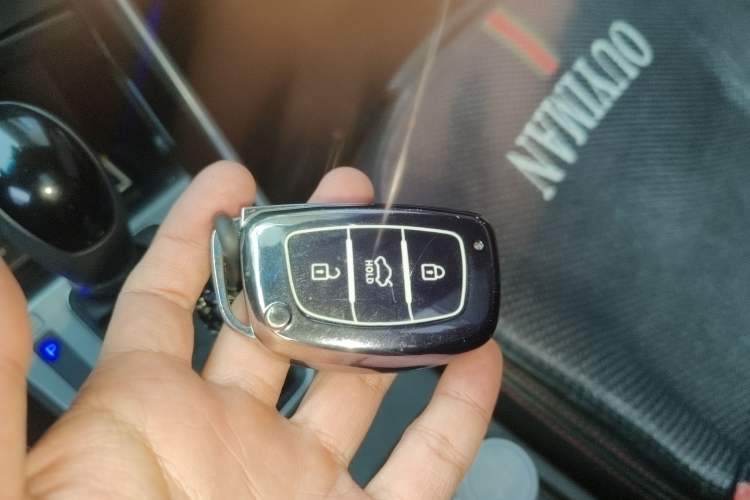 Used Hyundai Elantra (5th Generation / Langdong) 2016 1.6L Automatic Prestige Edition
