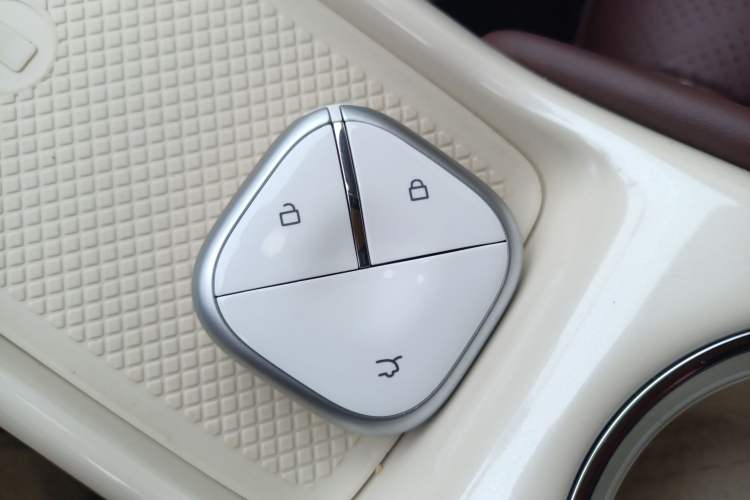 Used Wuling Bingo 2025 333 km Lingxi Connected Version
